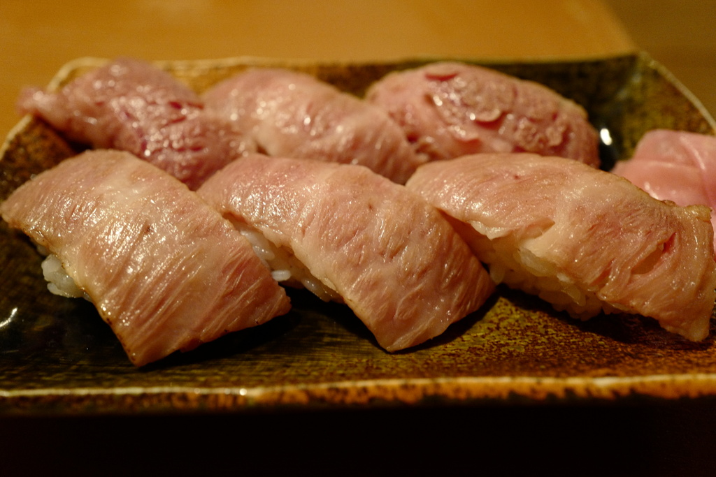肉寿司（石垣牛）