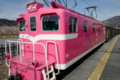 ピンクの列車