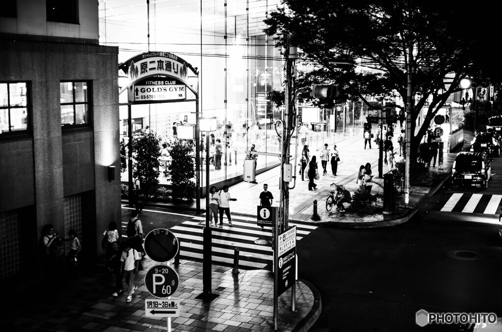 モノクロで撮る夜のスナップ1