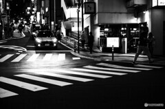 モノクロで撮る夜のスナップ29