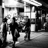 モノクロで撮る夜のスナップ8