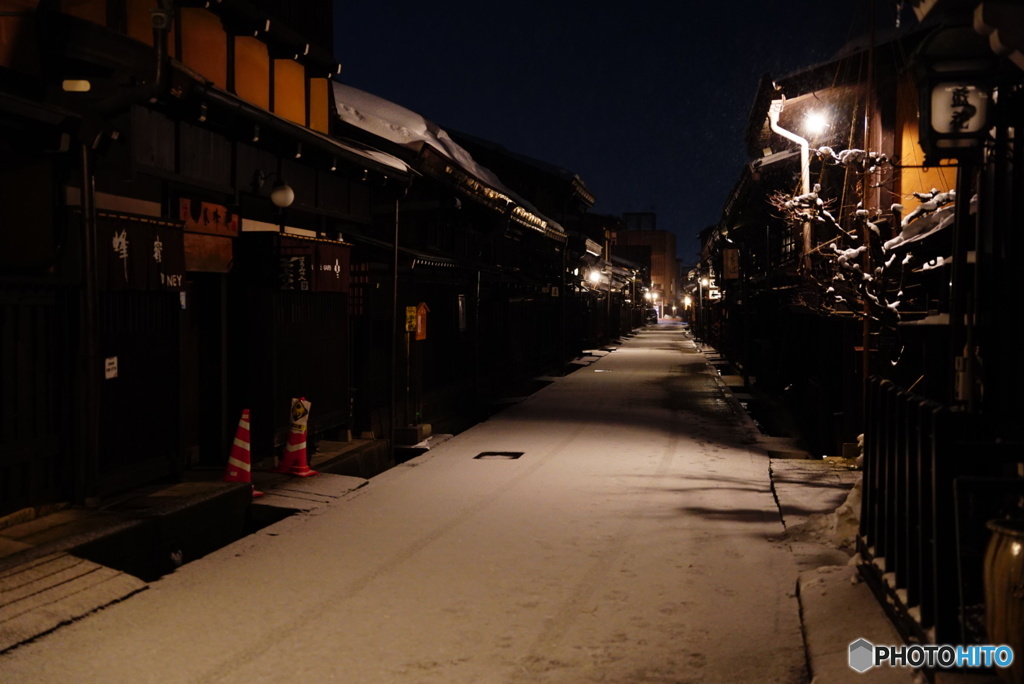 飛騨高山の夜を徘徊