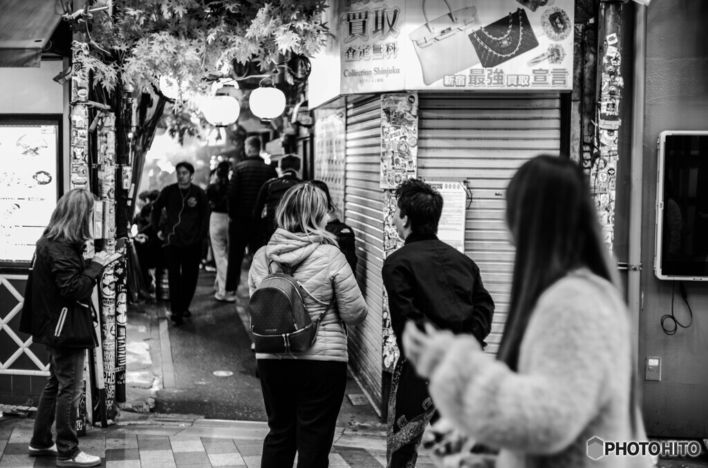 モノクロで撮る夜のスナップ53