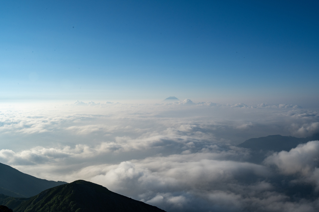 雲海の彼方