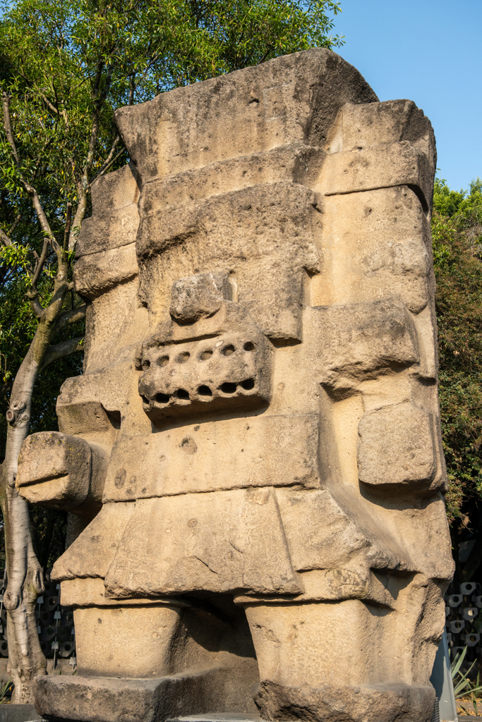 雨の神トロラック