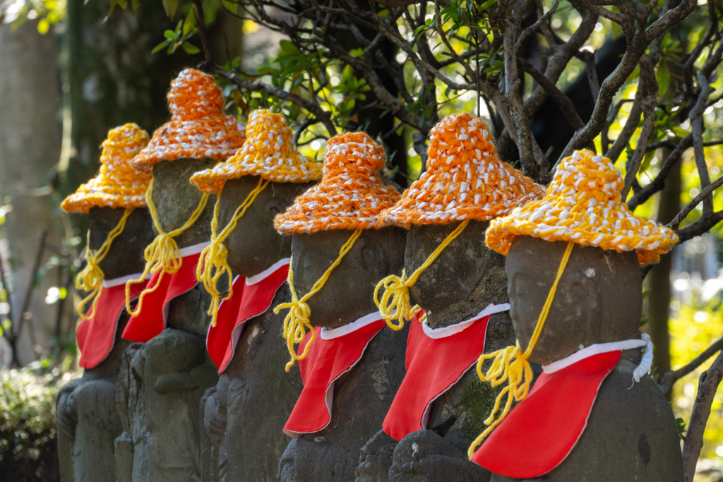 お地蔵さんもお寒うございます