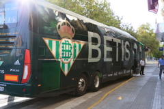レアルベティスのクラブバス