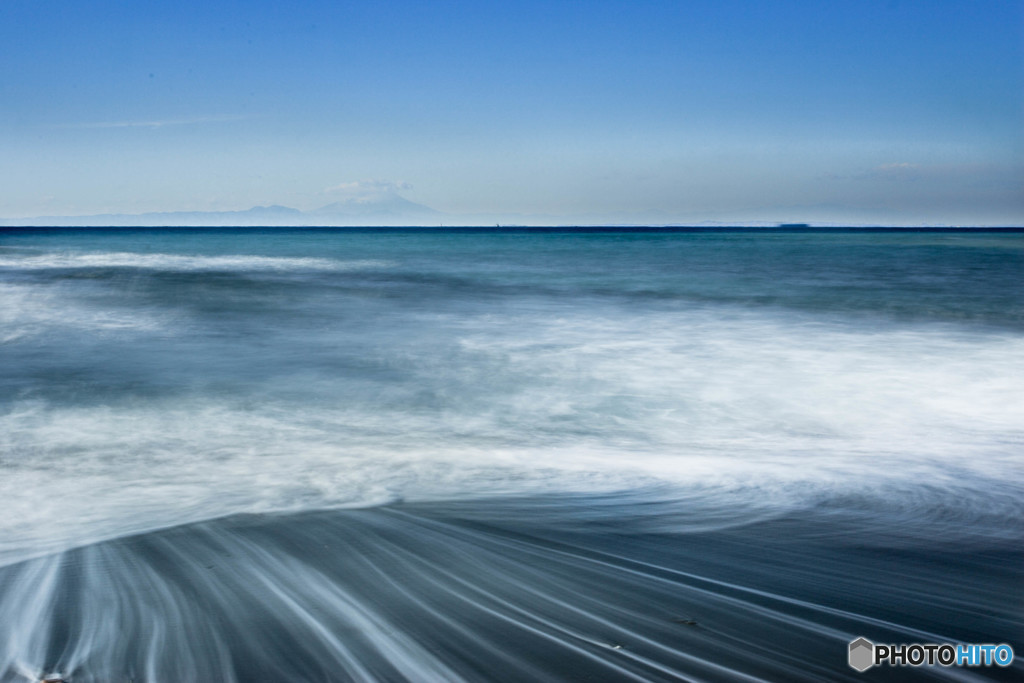 海を見つめて