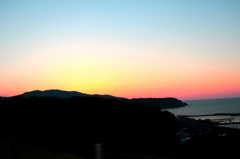 夕日に包まれる日本海
