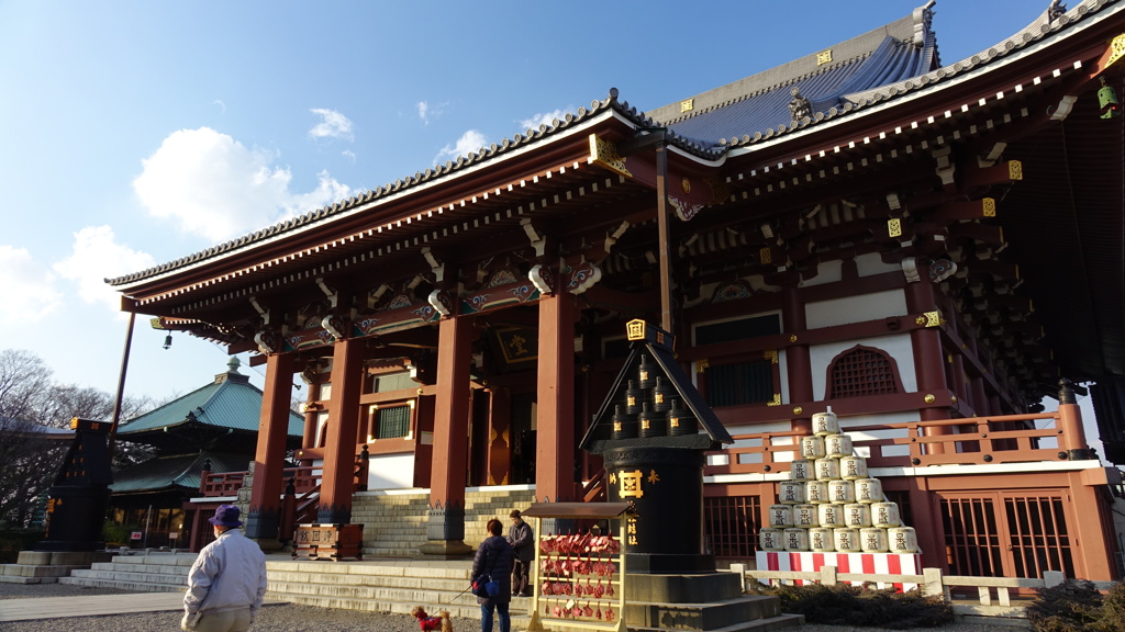 夕日に照らされた池上本門寺