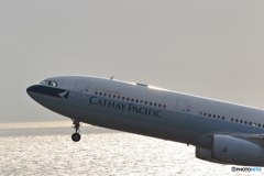 CATHAY PACIFIC～take off～夕暮れ