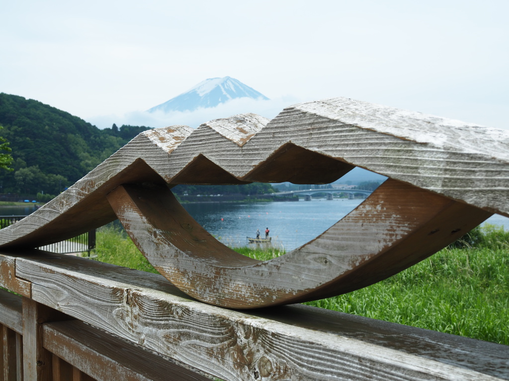 釣り人とダブルふじ