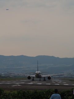 離陸待機。