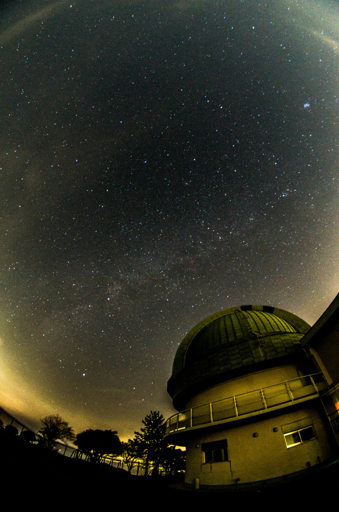 天文台と星空