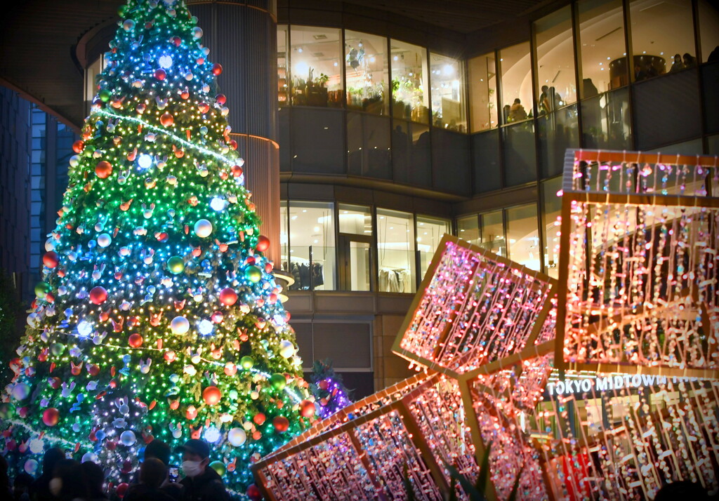 日比谷ミッドタウンの イルミネーション