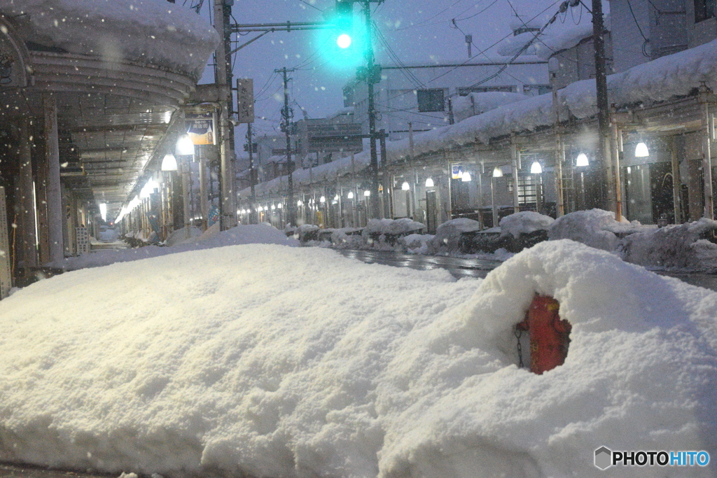消火栓は、雪の中