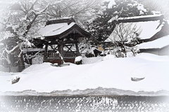 お寺の雪景色