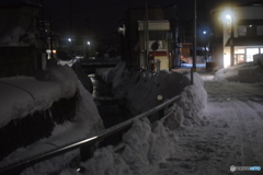 雪の夜道