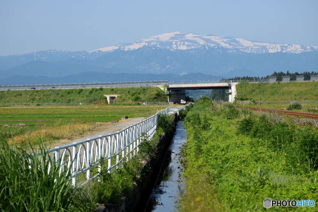 あの月山まで 行ってみたい