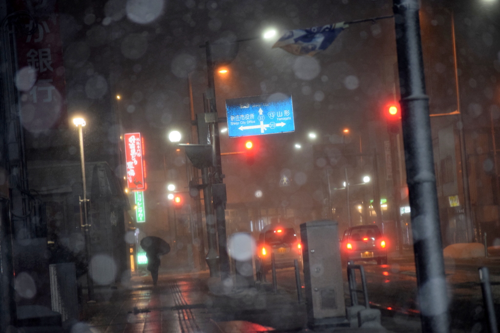 今夜の駅前通り