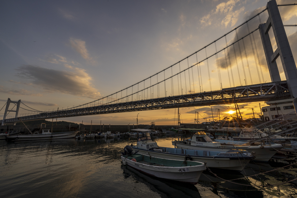 夕暮れの瀬戸大橋