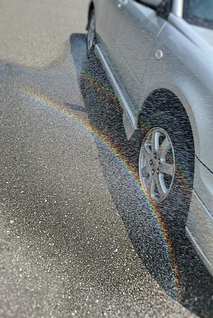 水しぶきの虹。