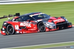 #1 「MOTUL AUTECH GT-R」