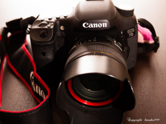 CANON 7D