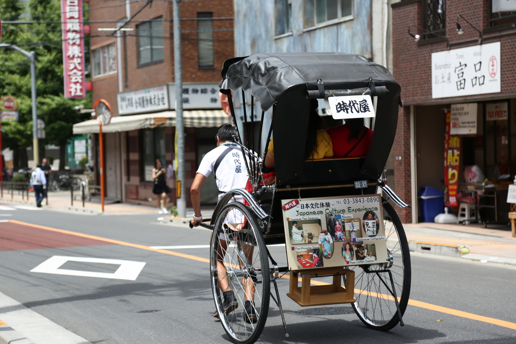 浅草人力車