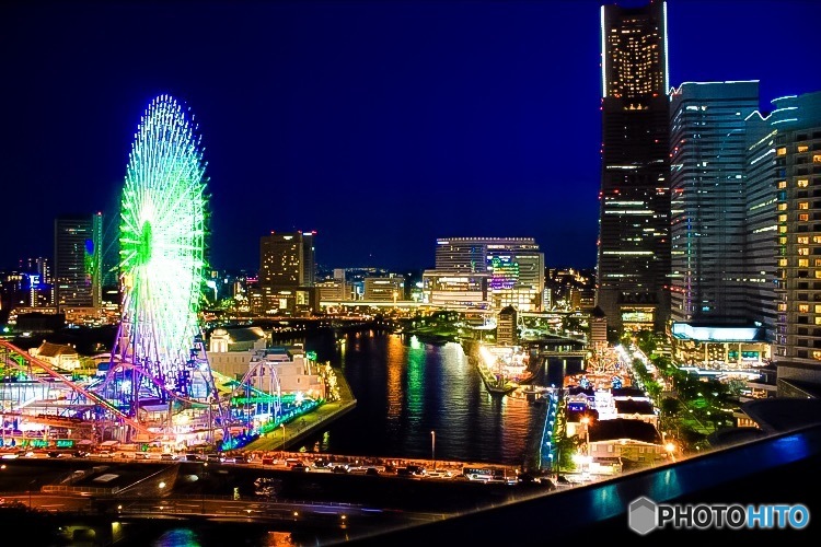 横浜のホテルより