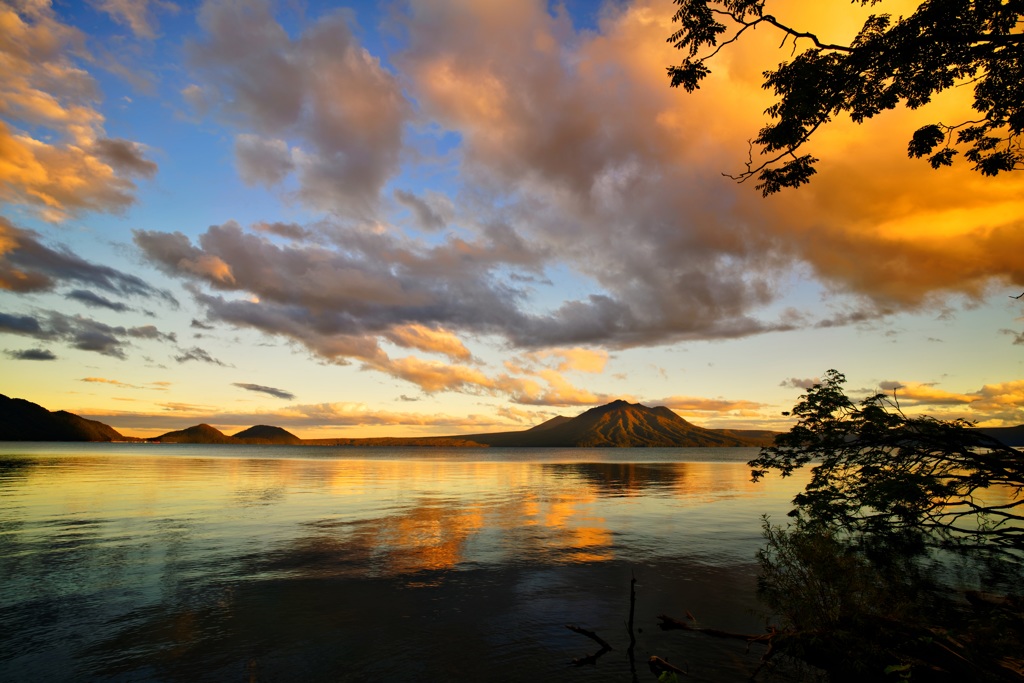 支笏湖夕景