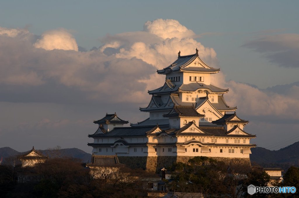夕照の白鷺城