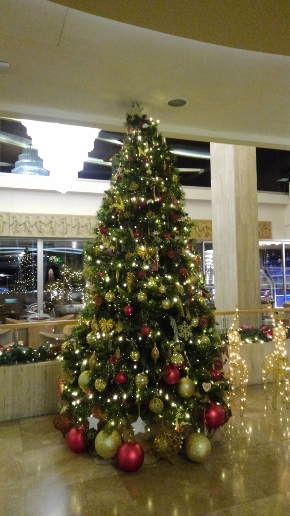 ポセイドニア・ビーチホテルのクリスマスツリー