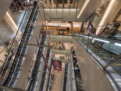 エスカレート・スクエアー