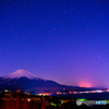 山中湖の夜明け