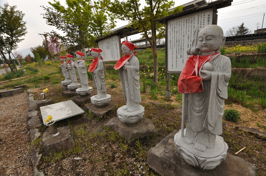 見知らぬ地蔵