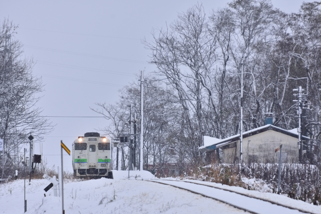 下徳富発車