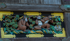 見ざる 聞かざる 言わざる