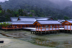 雪の厳島神社