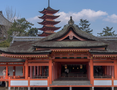 厳島神社と五重塔