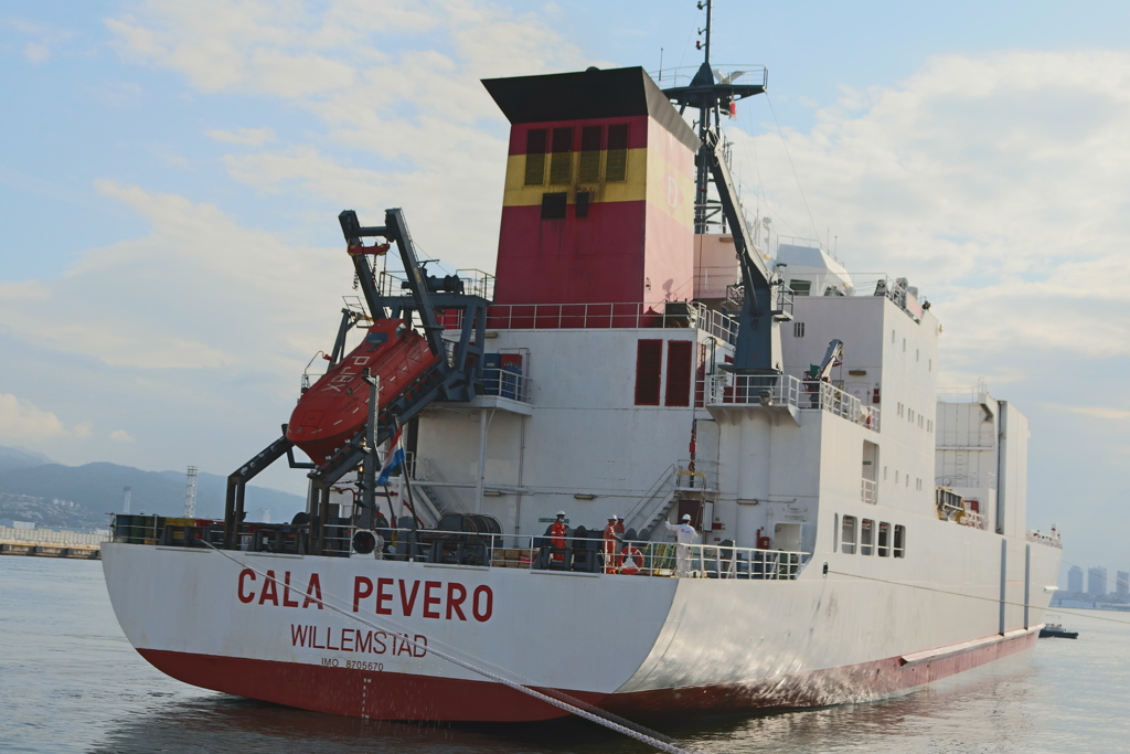 CALA PEVEROの着岸とLINE BOAT ⑦