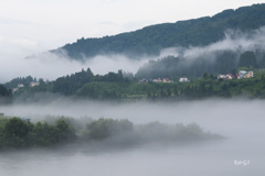 朝霧の飯谷集落