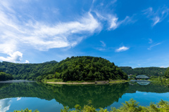 金山の夏空