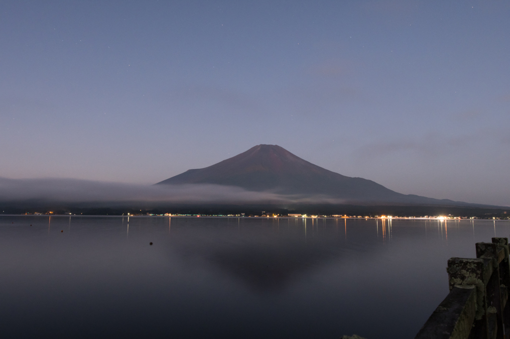 夜明け前