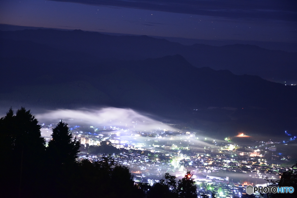 雲と夜景と朝焼けと③