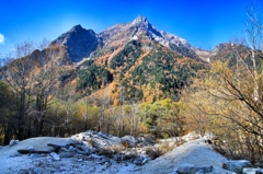 神降る山