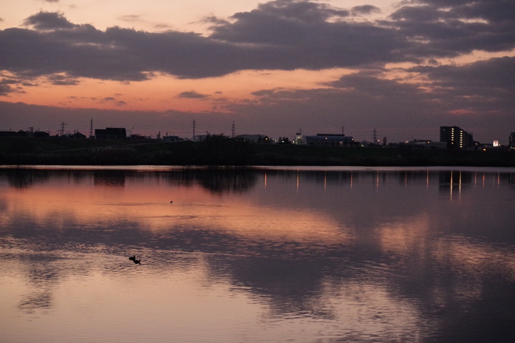 暮れ泥む空