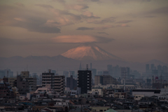 染まる笠雲
