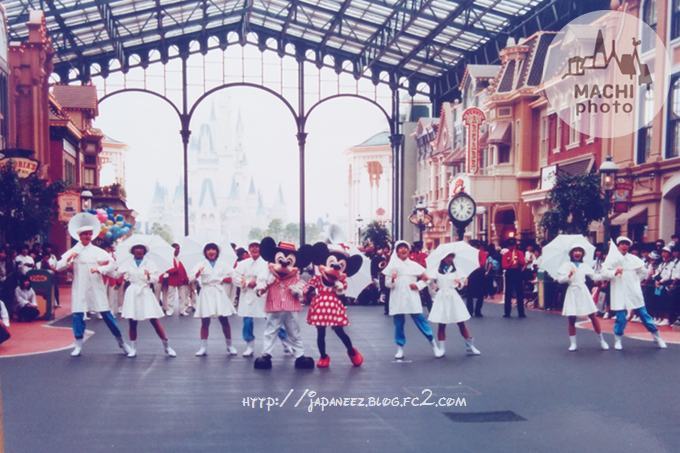 November　9 ， 2016