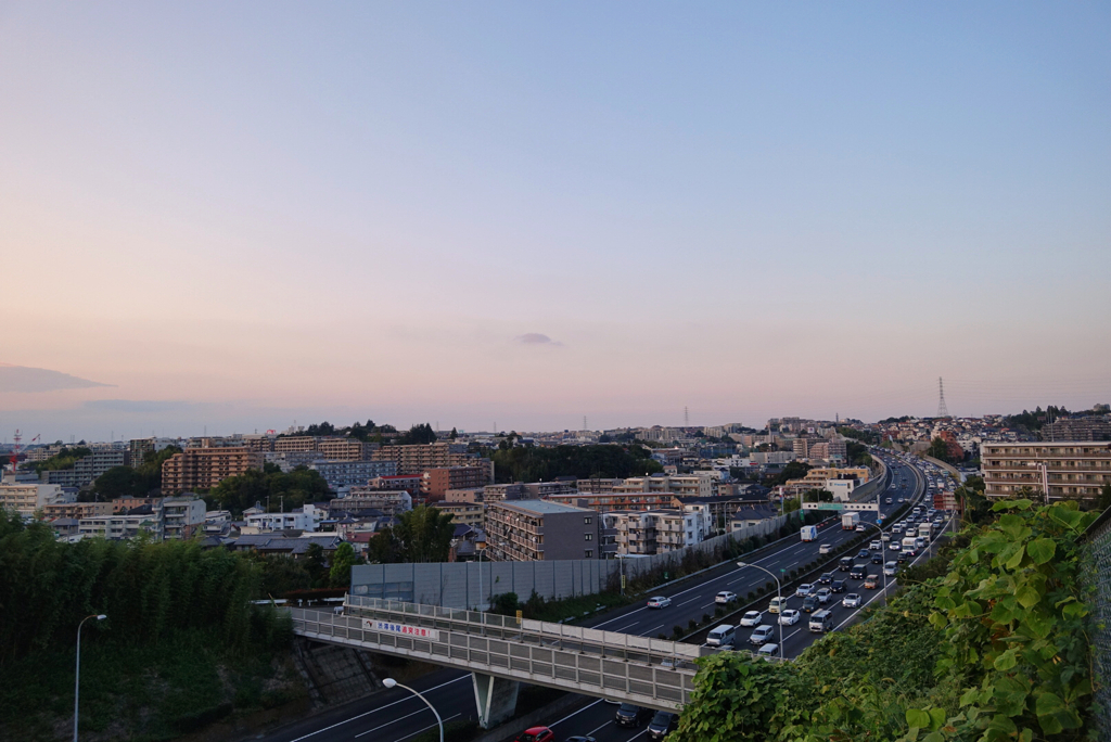 夕暮れの渋滞